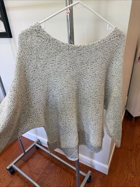 Lush Off-the-Shoulder Sweater in Heathered Gray